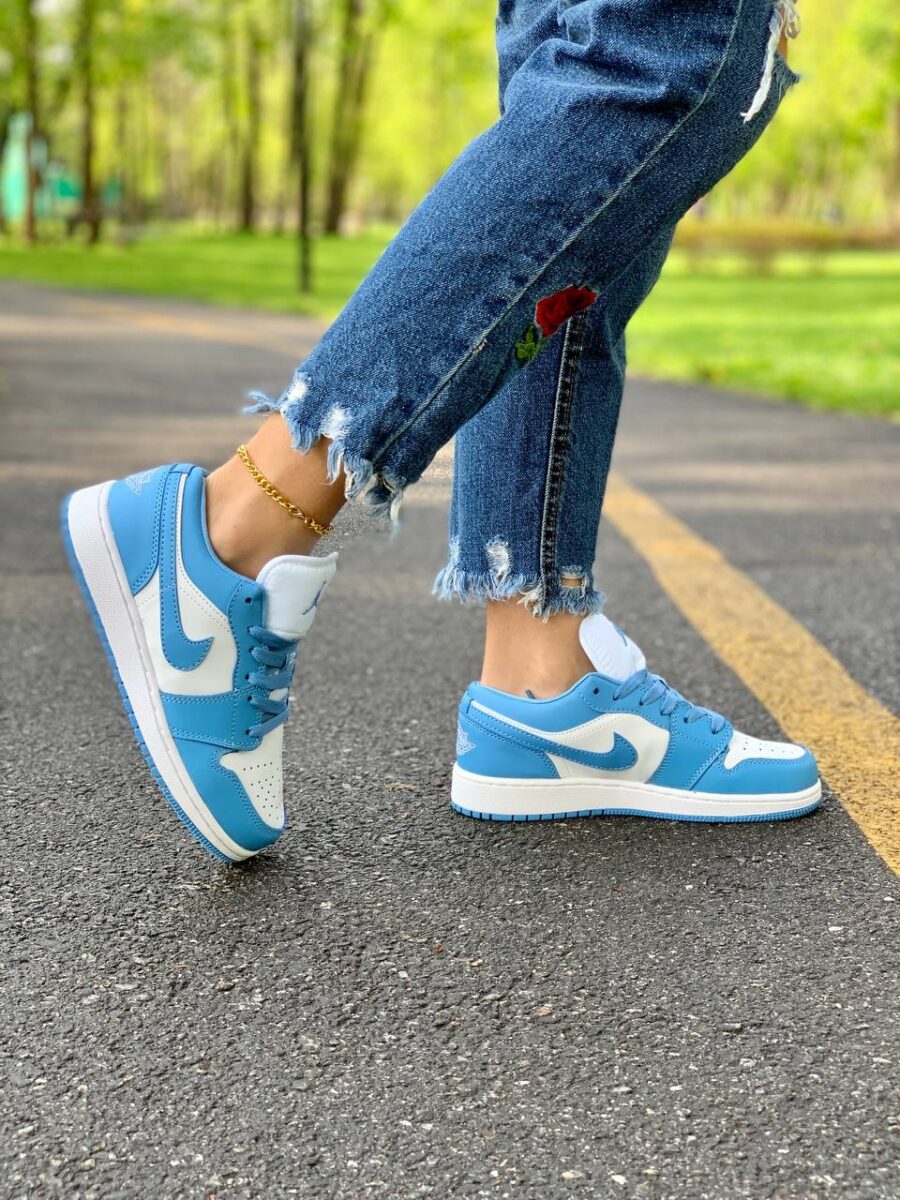 Nike Air Jordan 1 Low University Blue White