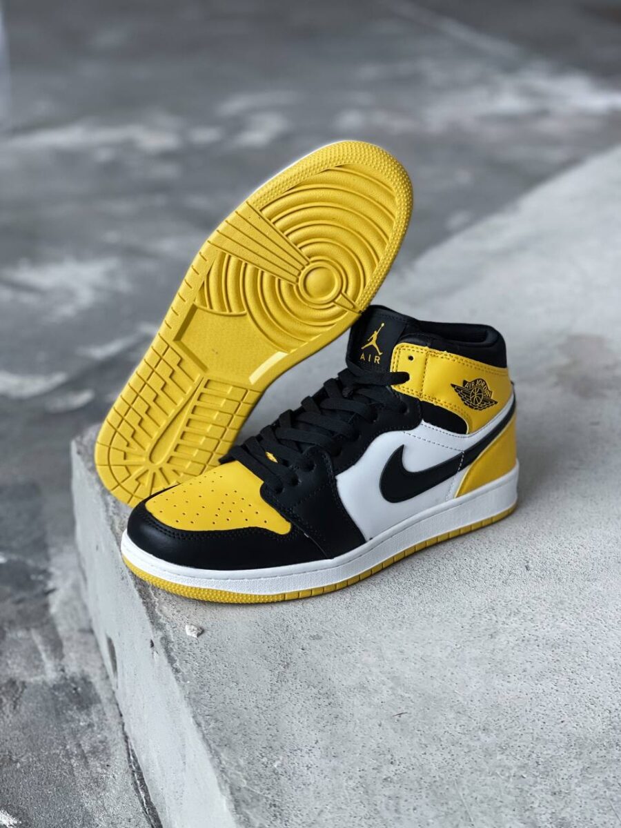 Nike Air Jordan 1 Mid Yellow Toe Black