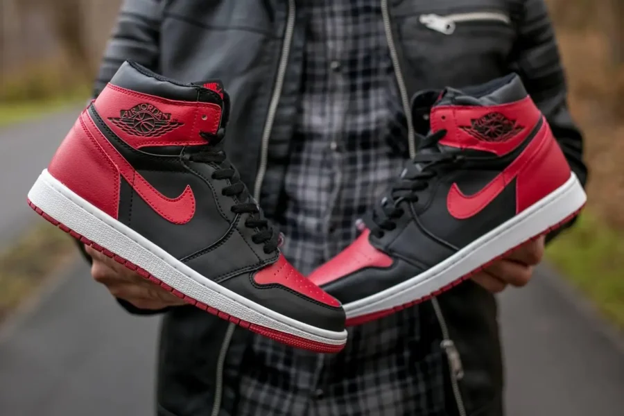 Nike Air Jordan 1 Retro High OG Bred Black Red