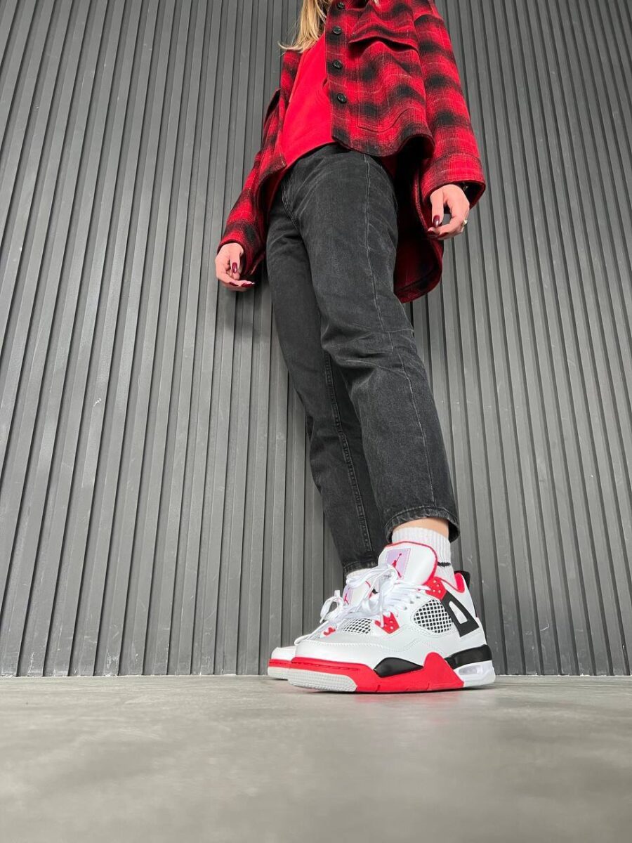 Nike Air Jordan 4 Retro "Fire Red"