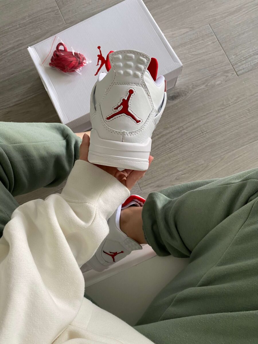 Nike Air Jordan 4 Retro Metallic Orange