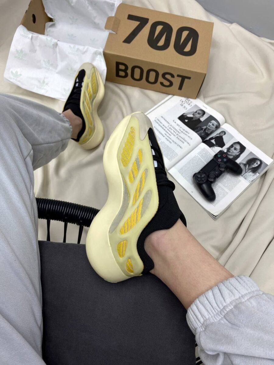 Adidas Yeezy Boost 700 V3 "Safflower"