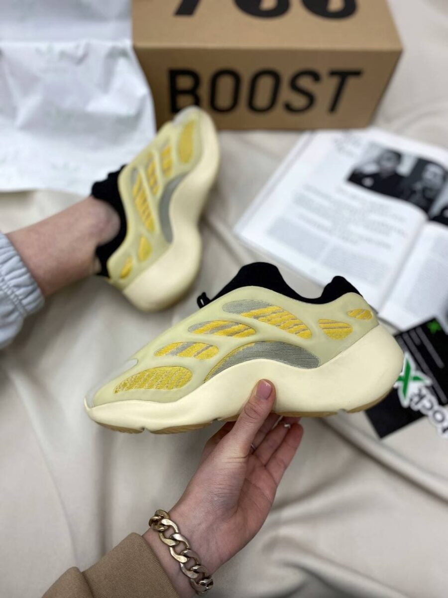 Adidas Yeezy Boost 700 V3 "Safflower"