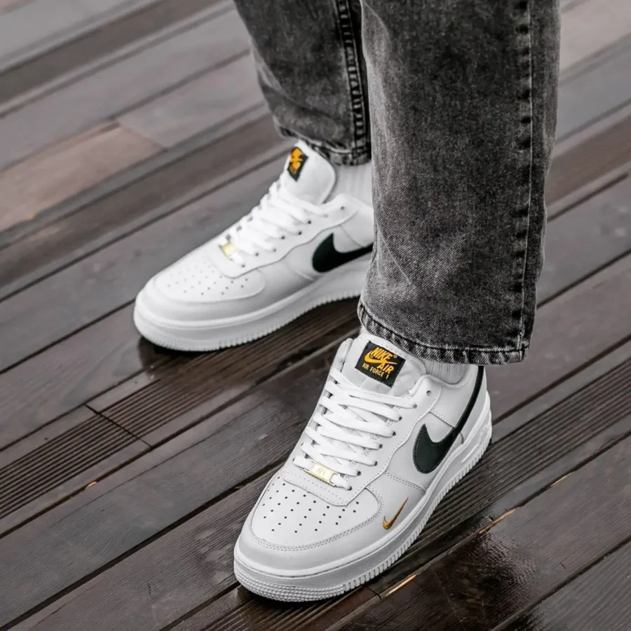 Nike Air Force 1 07 Essential White Black Gold