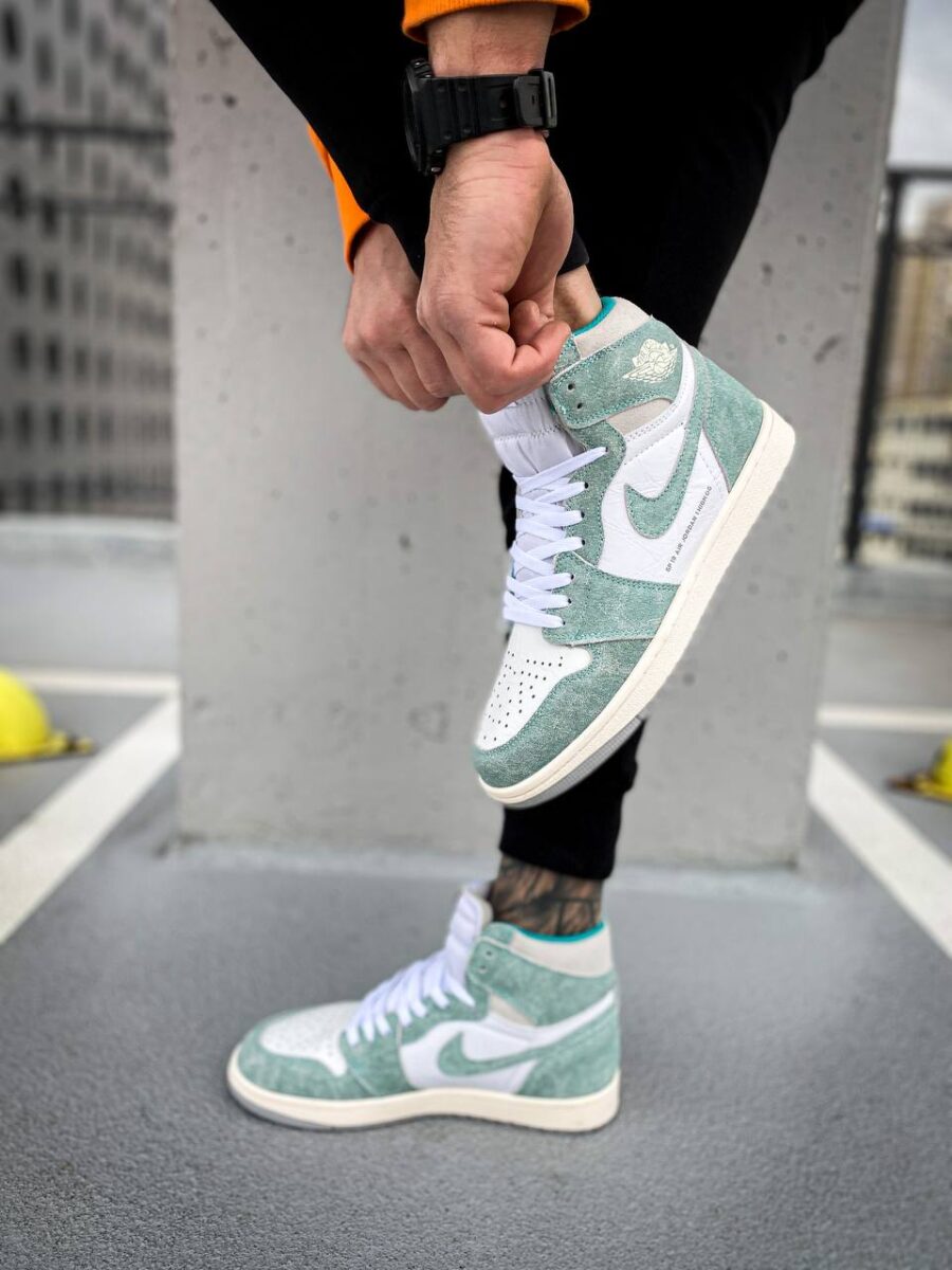 Nike Air Jordan 1 Retro High OG Turbo Green