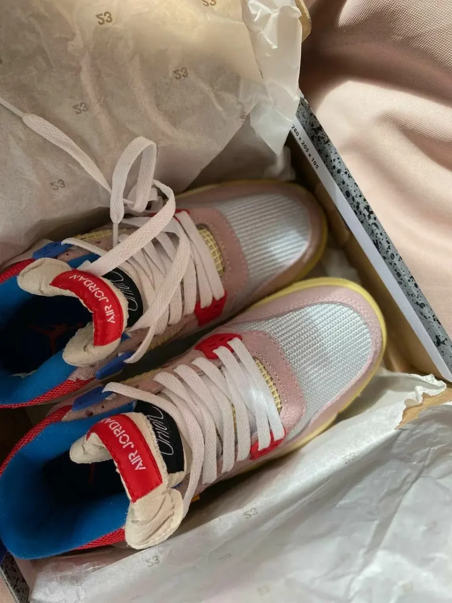 Nike Air Jordan 4 Retro SP Union – Guava Ice