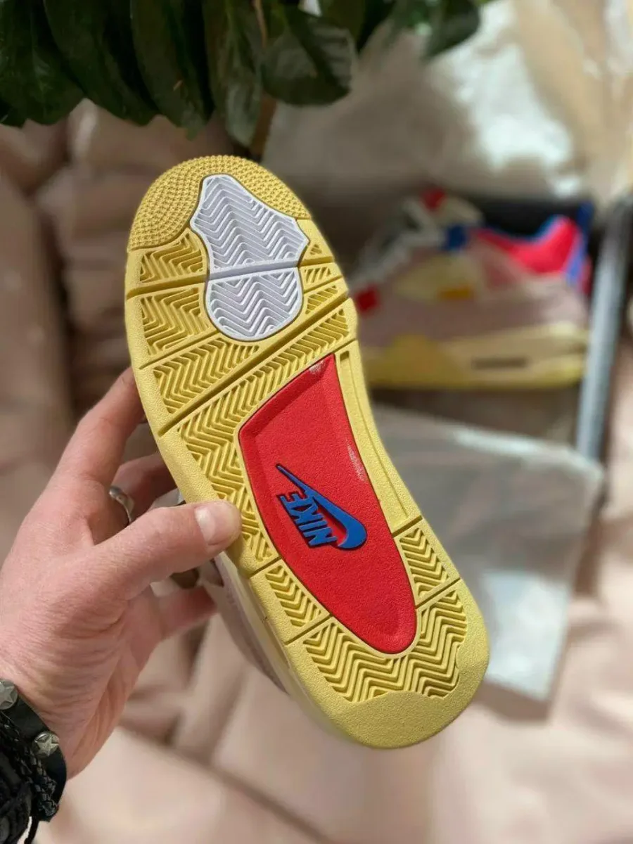 Nike Air Jordan 4 Retro SP Union – Guava Ice