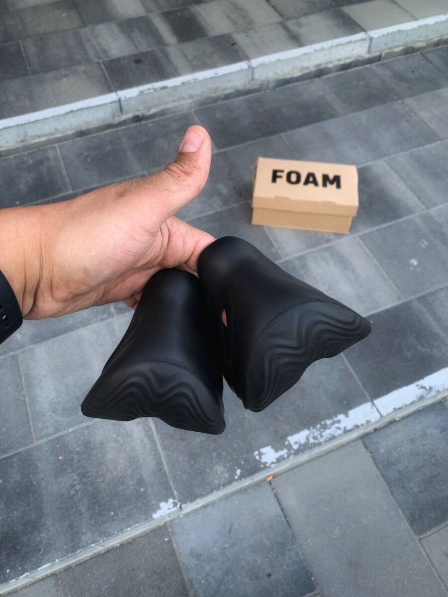 Adidas Yeezy Foam Runner “Mineral Black”