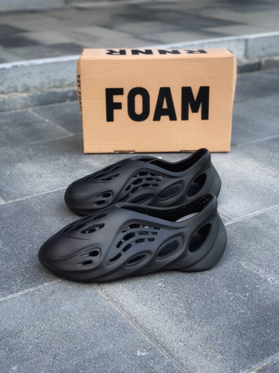 Adidas Yeezy Foam Runner “Mineral Black”