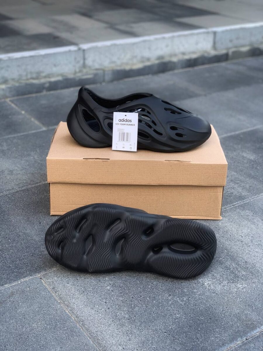 Adidas Yeezy Foam Runner “Mineral Black”