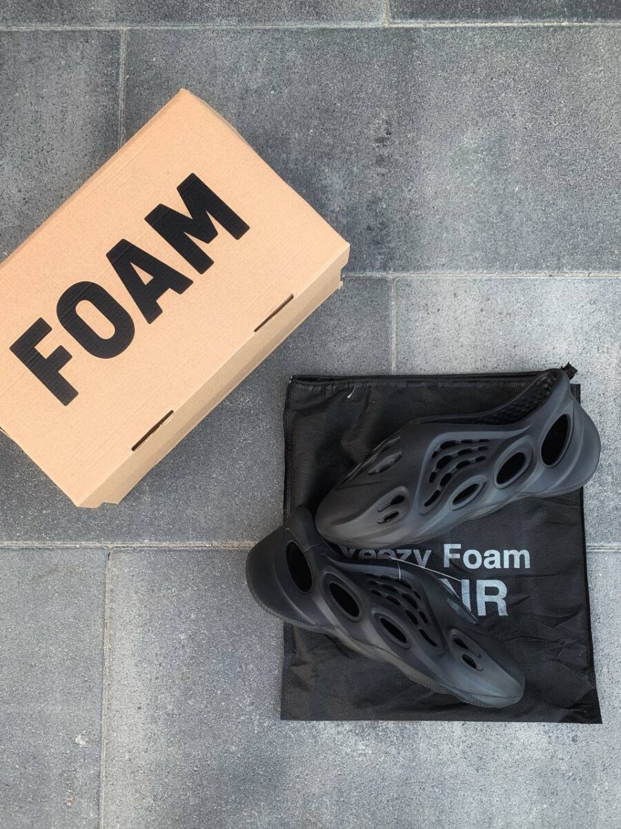 Adidas Yeezy Foam Runner “Mineral Black”