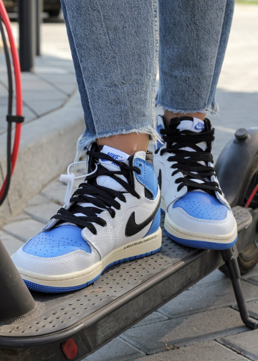 Nike Air Jordan 1 High OG SP "fragment design" x Travis Scott