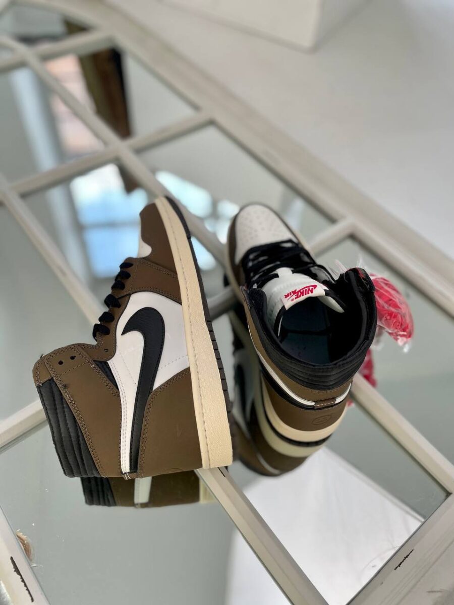 Nike Air Jordan 1 Retro High Travis Scott "Cactus Jack"