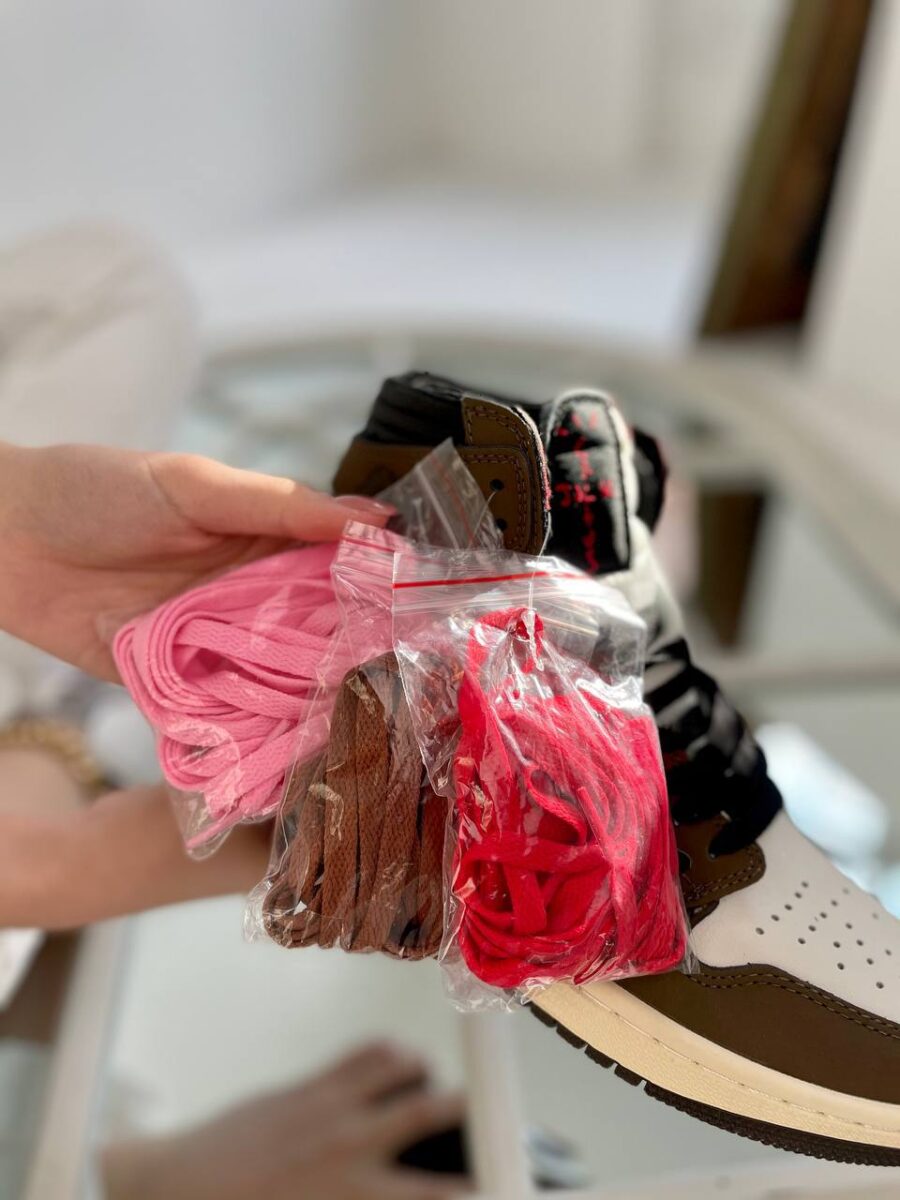 Nike Air Jordan 1 Retro High Travis Scott "Cactus Jack"