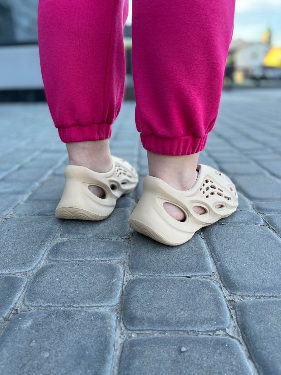 Adidas Yeezy Foam Runner Sand