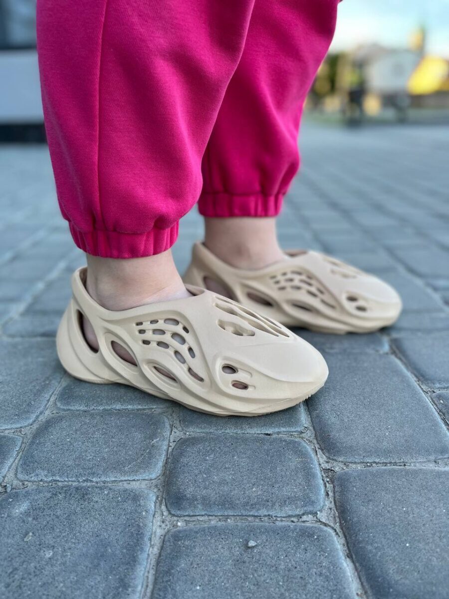 Adidas Yeezy Foam Runner Sand