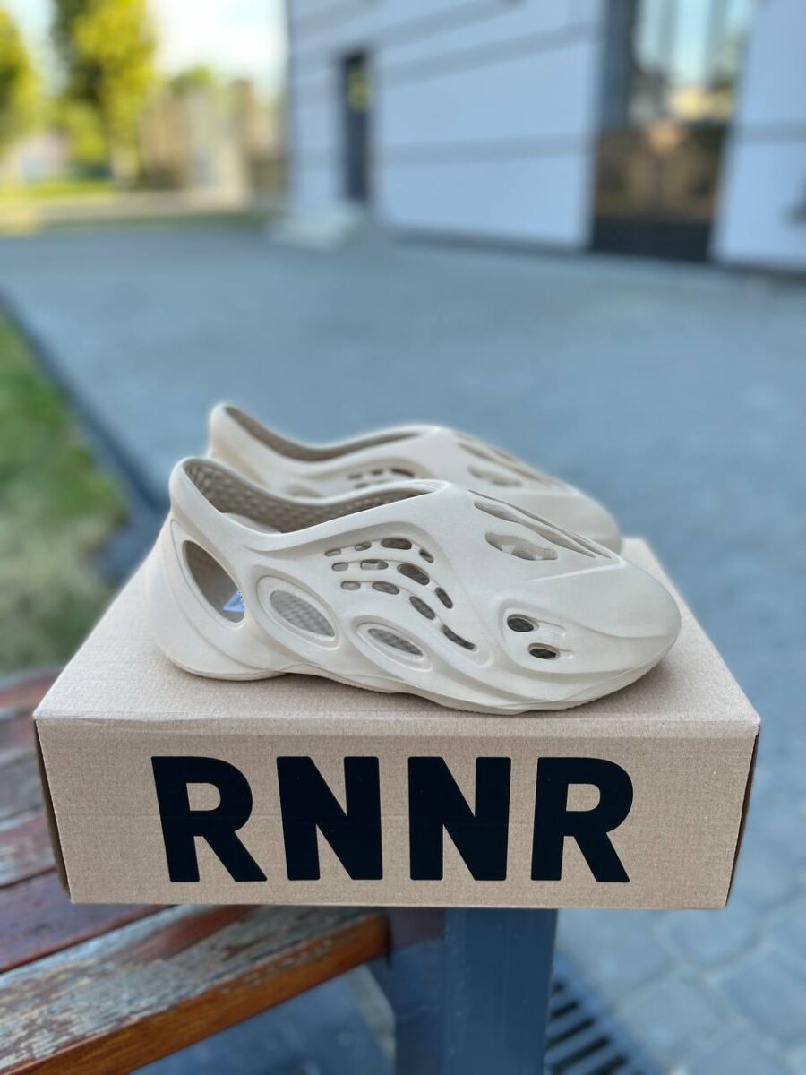 Adidas Yeezy Foam Runner Sand