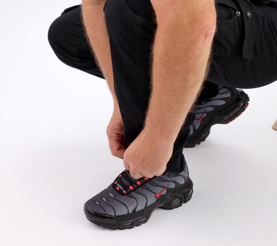 Nike Air Max Plus TN "Black/University Red - Wolf Grey"