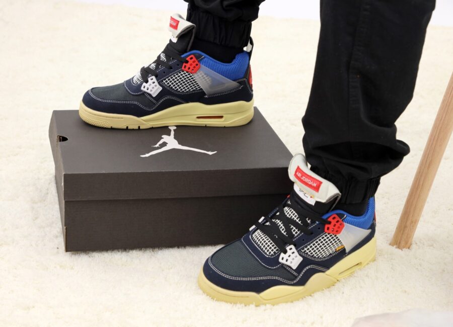 Nike Air Jordan 4 Retro x Union La Off Noir