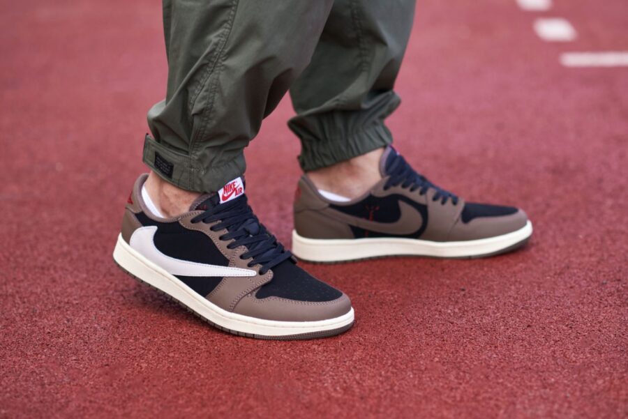 Nike Air Jordan 1 Low x Travis Scott “Mocha”