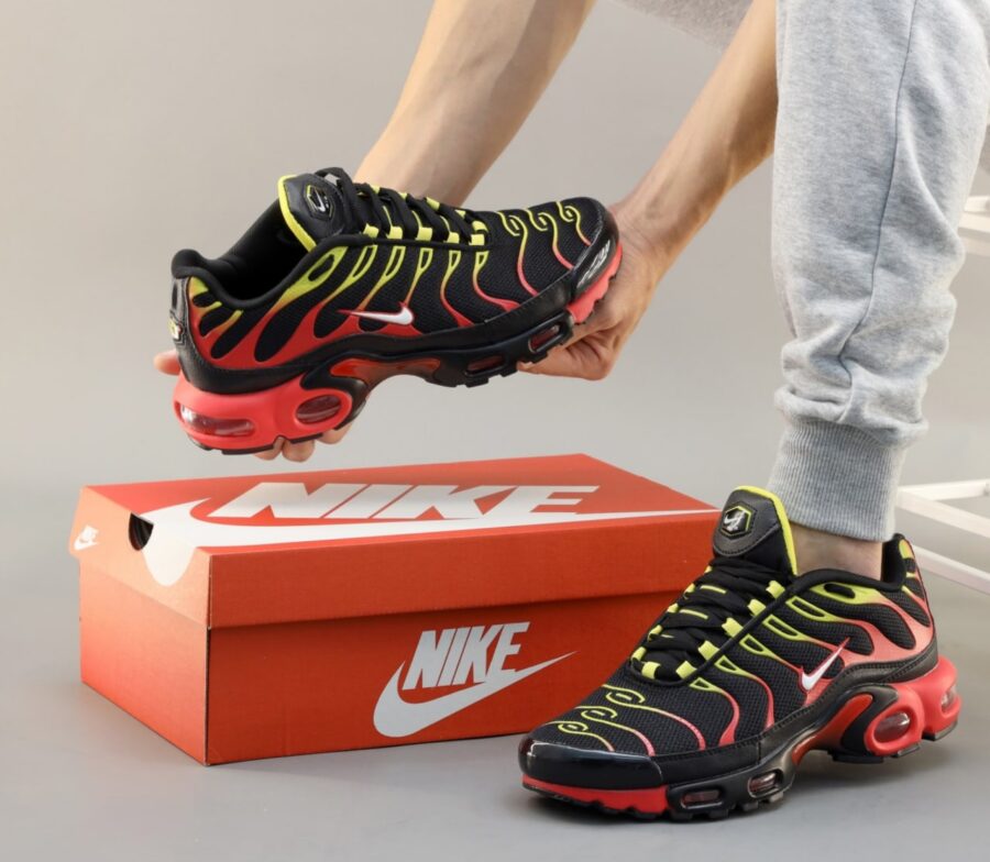 Nike Air Max Plus TN Gradient "Black/Red/Yellow"