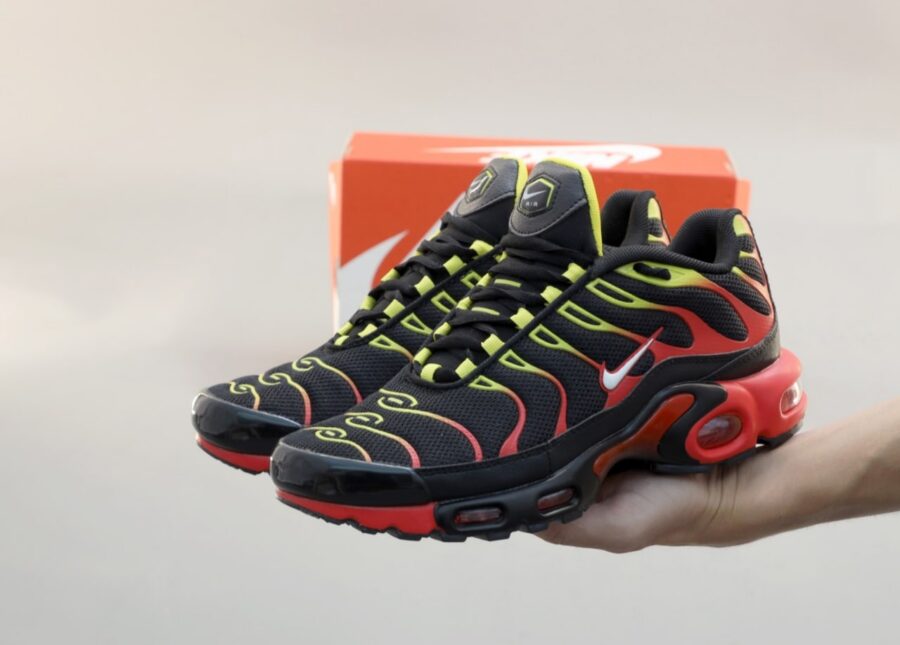 Nike Air Max Plus TN Gradient "Black/Red/Yellow"