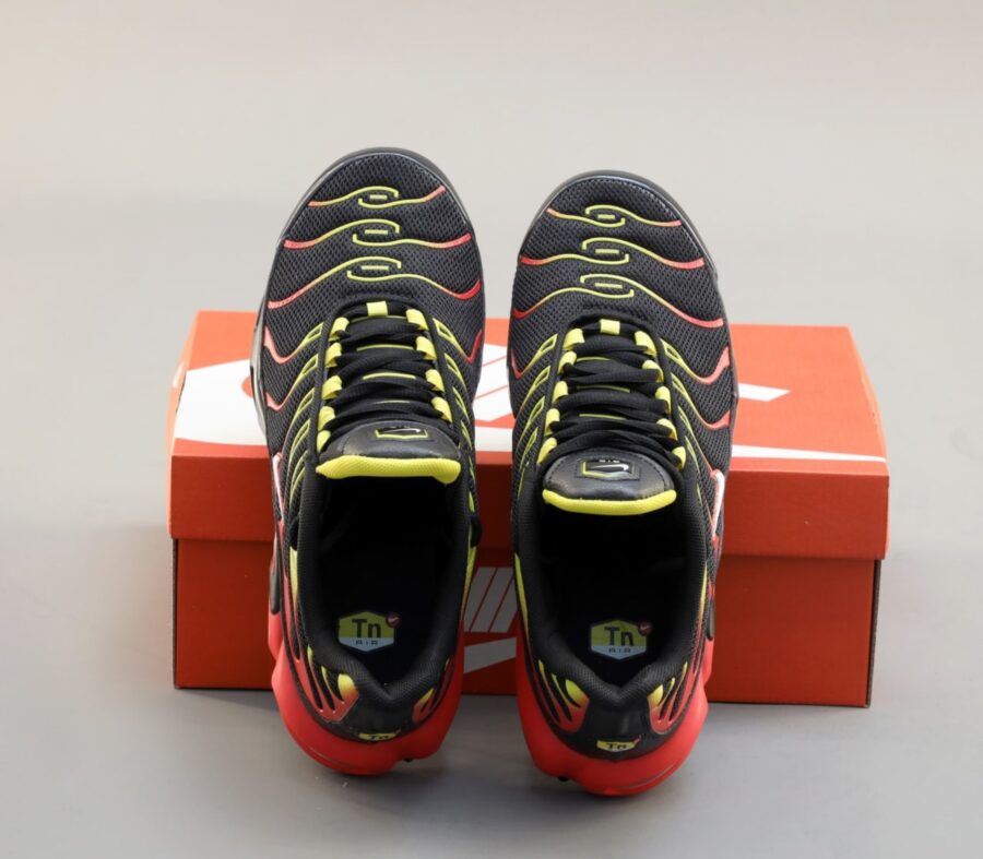 Nike Air Max Plus TN Gradient "Black/Red/Yellow"
