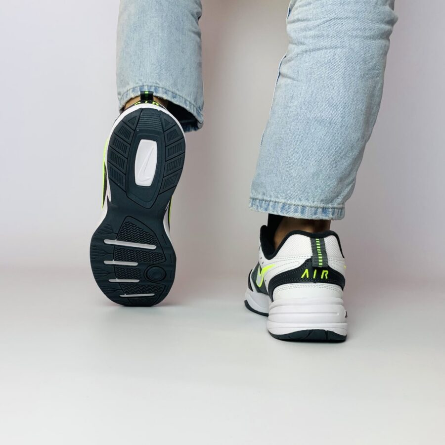 Nike Air Monarch IV "White/Cool Grey/Anthracite White"