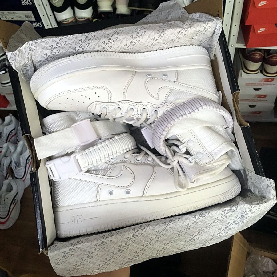 Nike Special Field Air Force 1 High Triple White