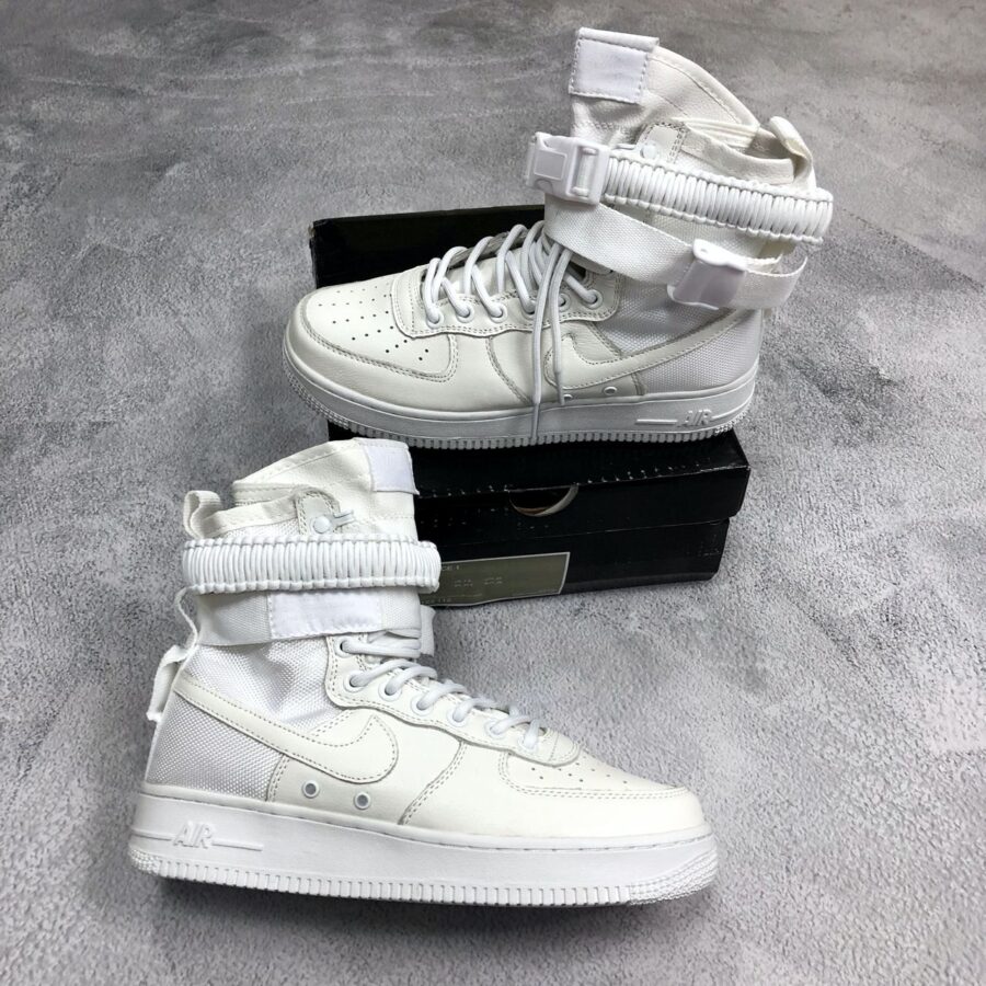 Nike Special Field Air Force 1 High Triple White