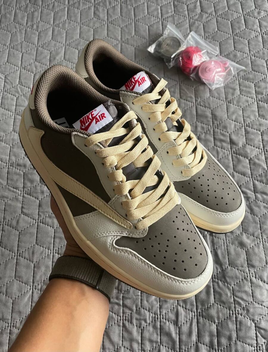 Nike Air Jordan 1 Low OG x Travis Scott "Reverse Mocha"