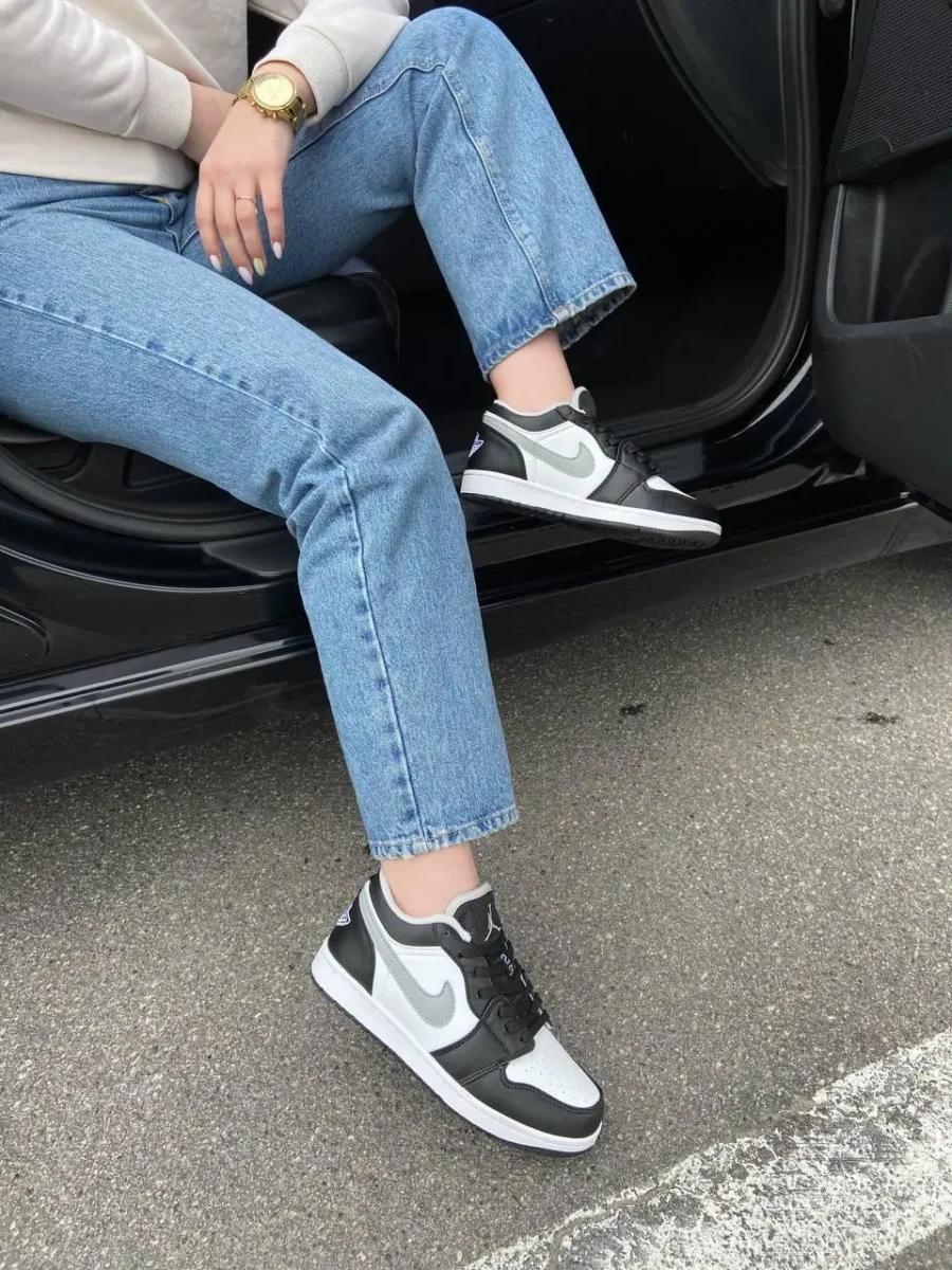 Nike Air Jordan 1 Low Black Medium Grey