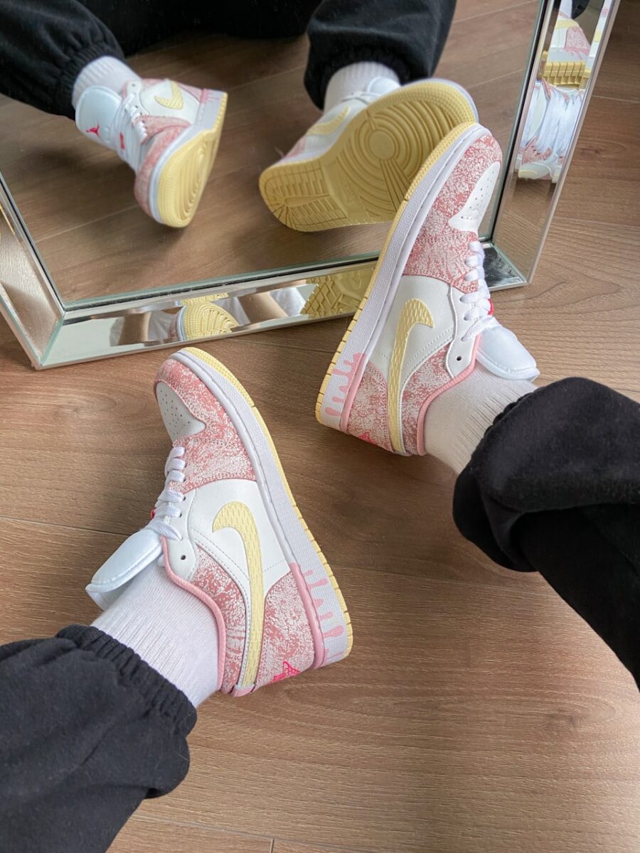 Nike Air Jordan 1 Low Paint Drip