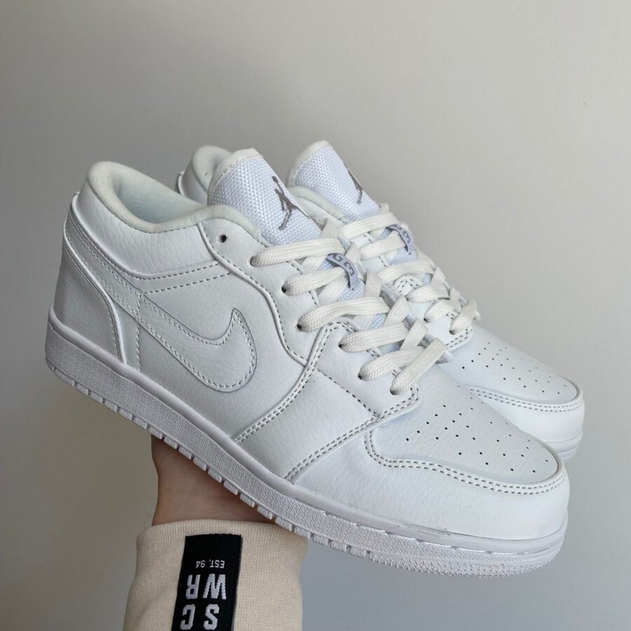 Nike Air Jordan 1 Low Triple White
