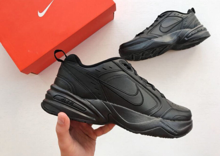 Nike Air Monarch IV Triple Black