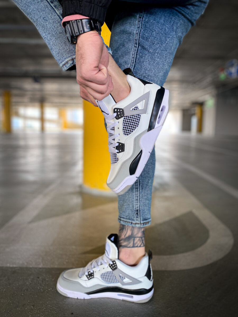 Nike Air Jordan 4 Retro Military Black