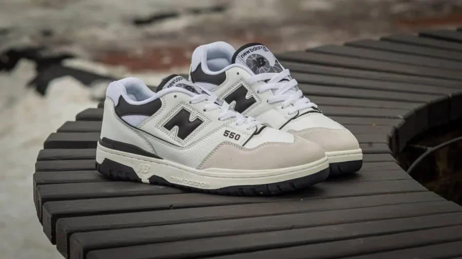New Balance 550 Sea Salt Black