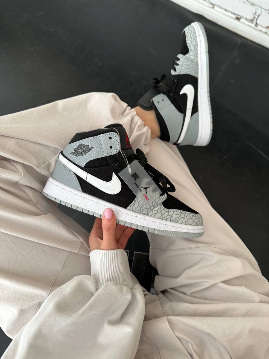 NIKE AIR JORDAN RETRO 1 ELEPHANT PRINT 1