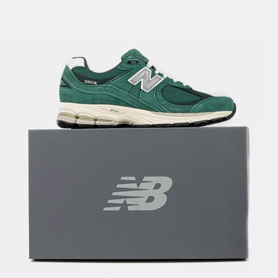 New Balance 2002R “Forest Green”