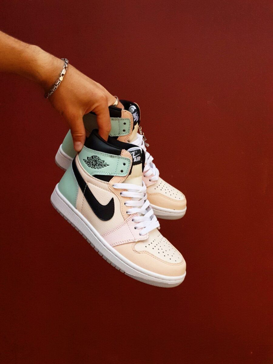 Nike Air Jordan 1 High Retro CMFT EASTER 6