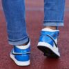 Nike Air Jordan 1 Mid Signal Blue 5