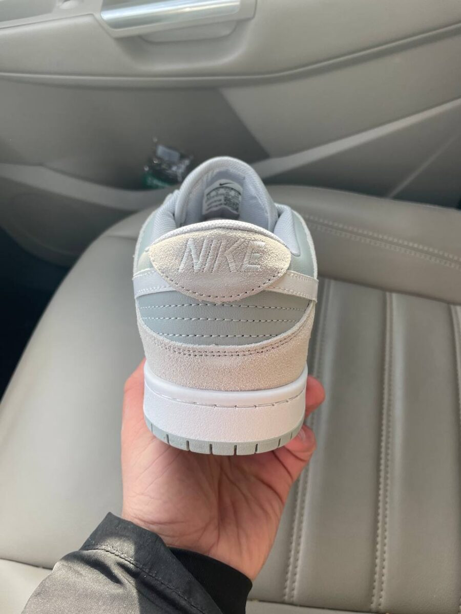 https://neonshoes.com.ua/product/krossovky-nike-dunk-low-sb-summit-white/