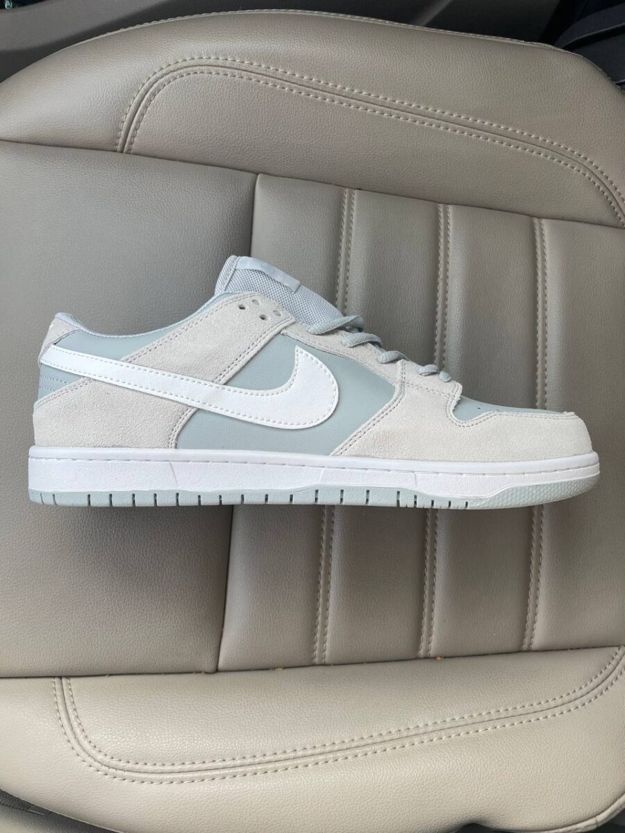 https://neonshoes.com.ua/product/krossovky-nike-dunk-low-sb-summit-white/