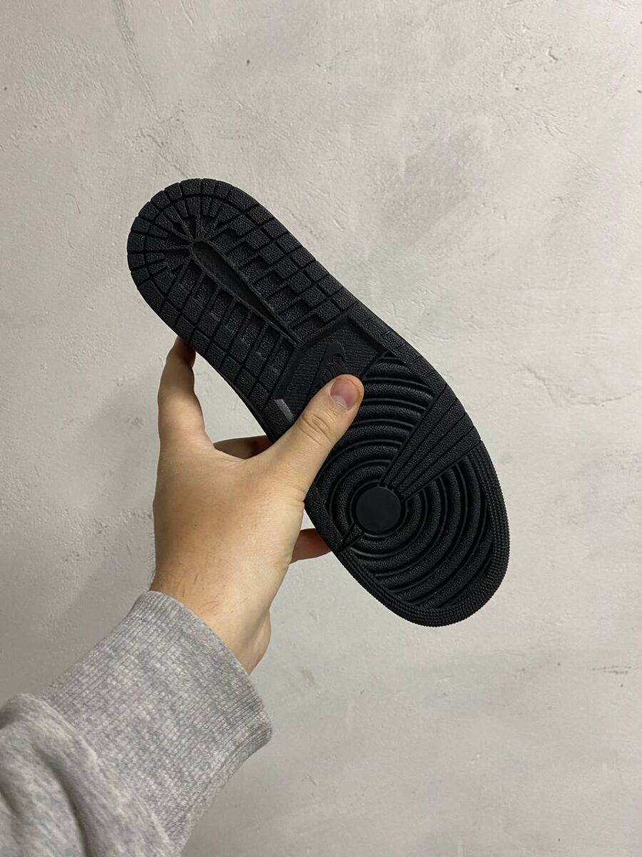 Jordan 1 Low OG x Travis Scott Phantom 1