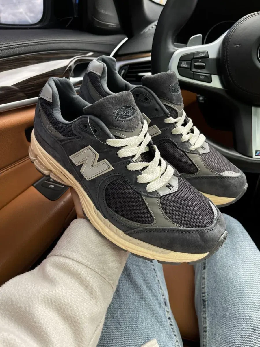 New Balance 2002R Phantom