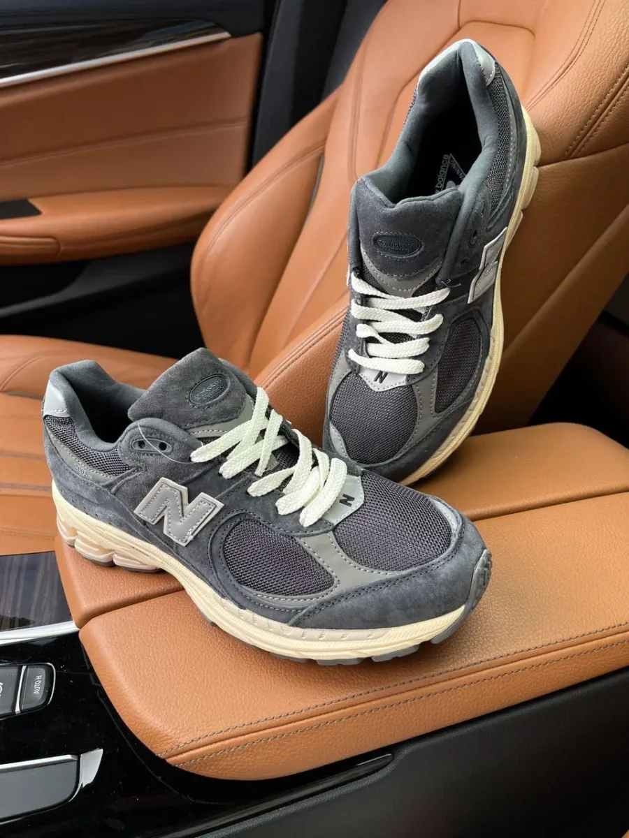 New Balance 2002R Phantom