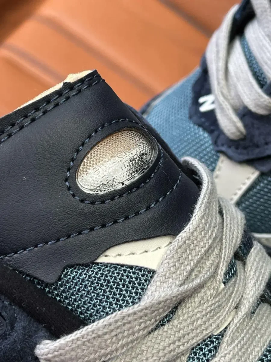 New Balance 2002R Protection Pack Dark Navy