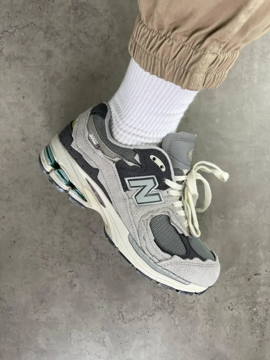 New Balance 2002R Protection Pack Rain Cloud