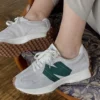 New Balance 327 Timberwolf Green