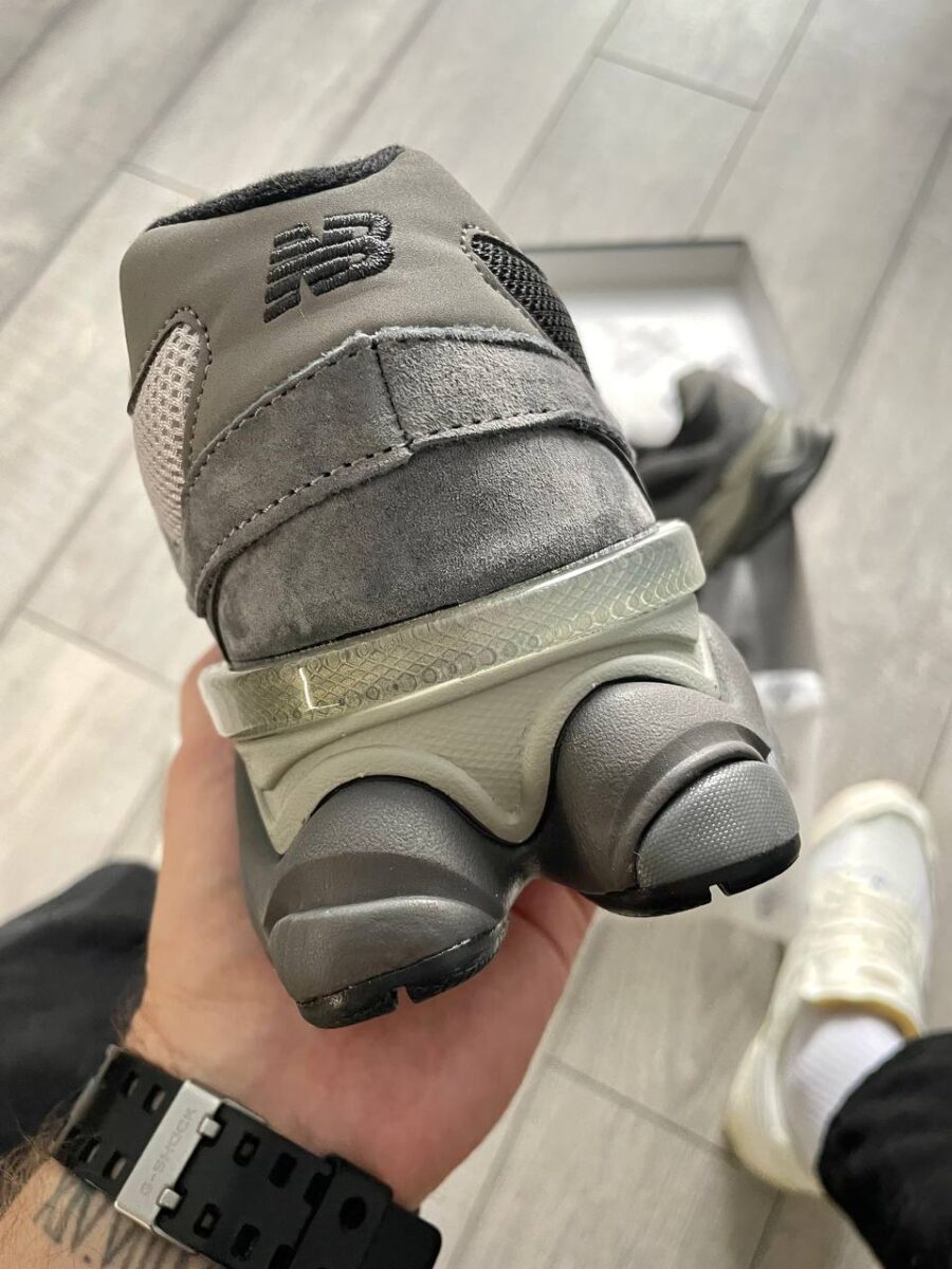 New Balance 9060 Black Castlerock